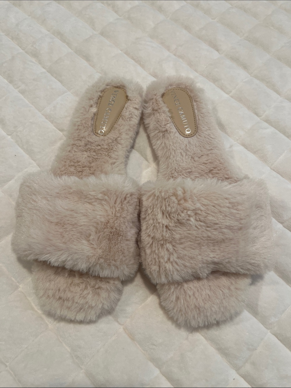 NWOB Vince Camuto Faux Fur Slide Slippers - Beige